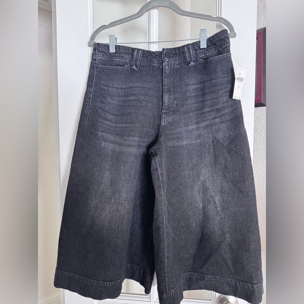 NWT Anthropologie Pilcro High Rise Wide Leg Crop Culotte Jeans. Size 29